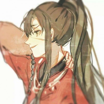 女子让螳螂帮忙吃肉瘊子